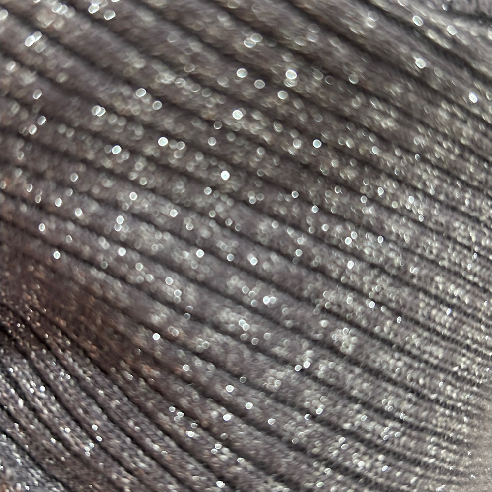 Silver Metallic - Picture 9 of 11